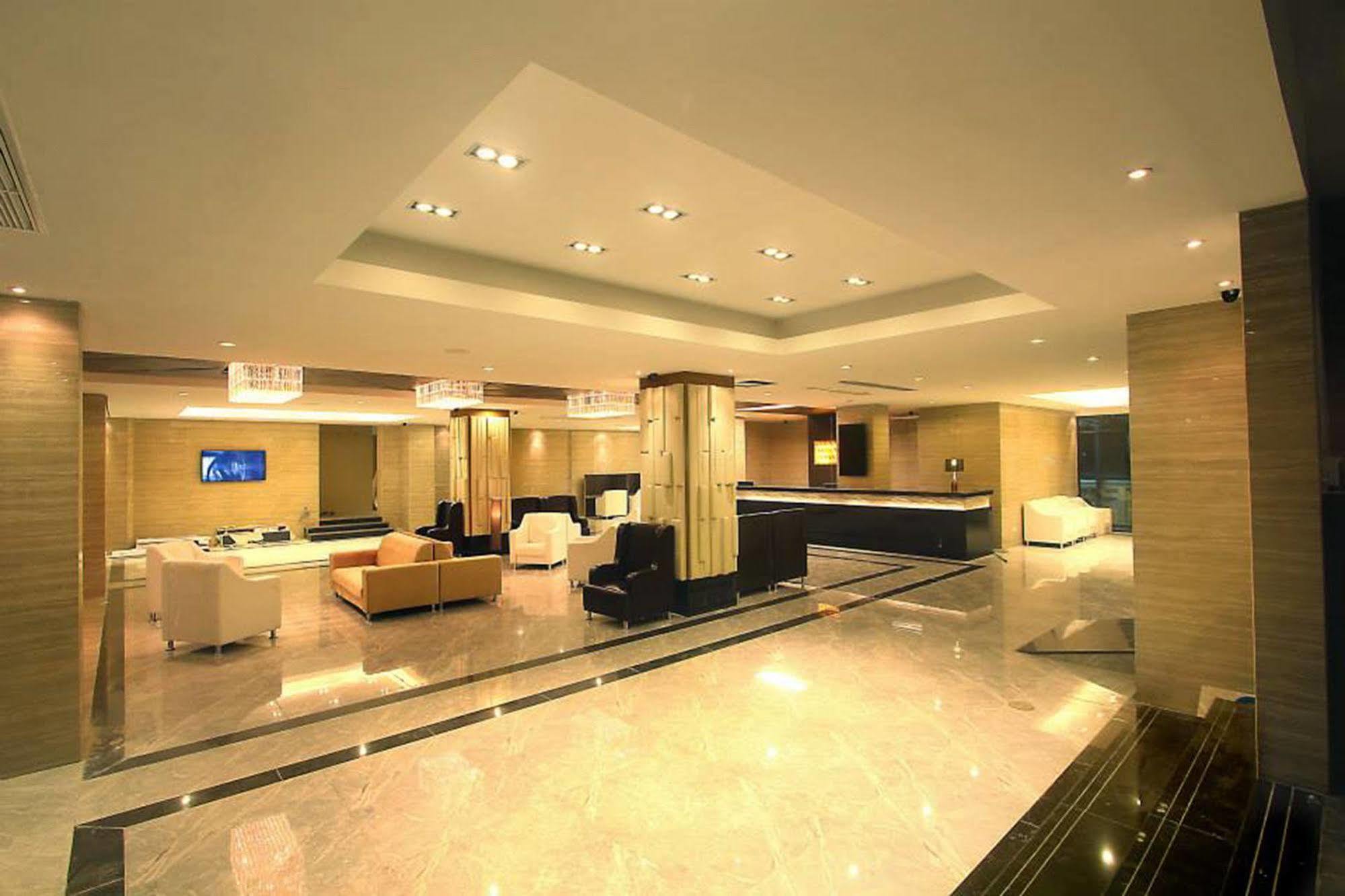 Avana Laem Chabang Boutique Hotel Ban Laem Chabang Exterior foto