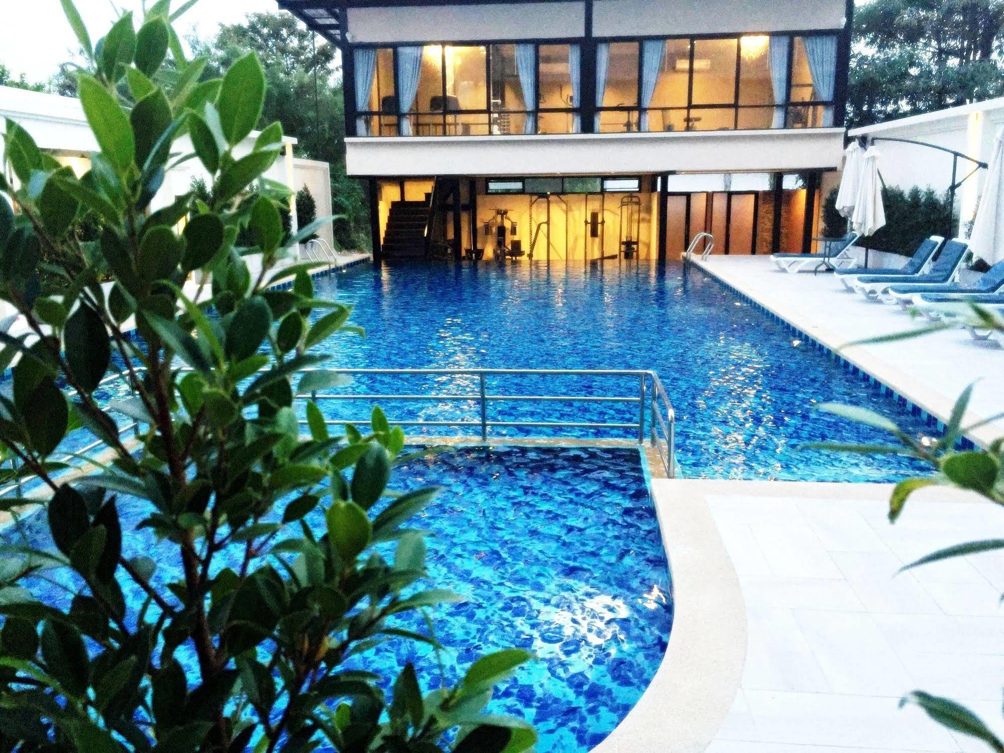 Avana Laem Chabang Boutique Hotel Ban Laem Chabang Exterior foto